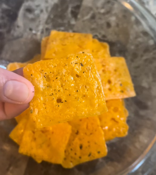 3-Ingredient Cheesy Crackers: How to Make Homemade Cheese-Its